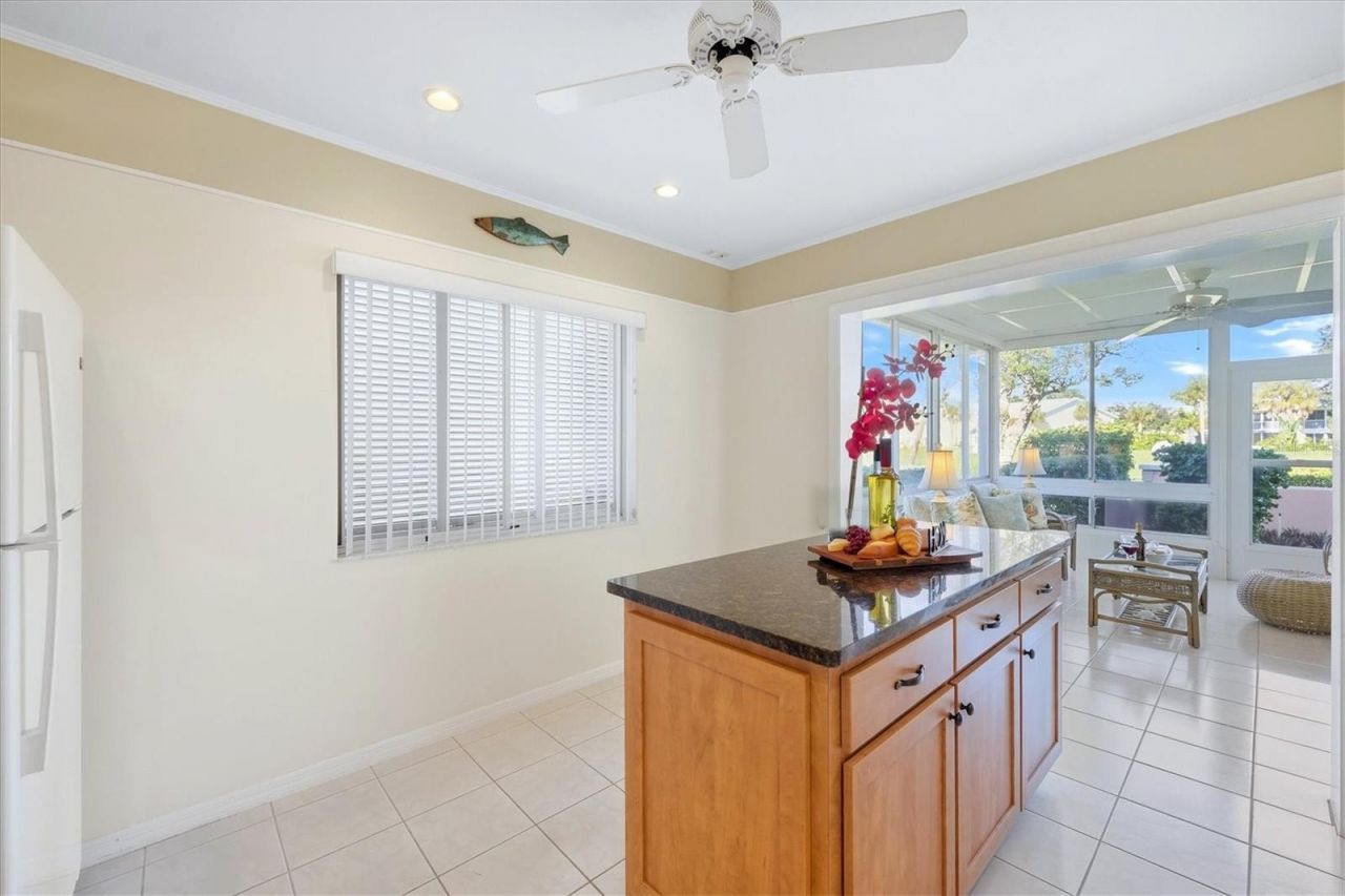 308 Cerromar Way N, Unit 19, Venice, FL 34293 Photo