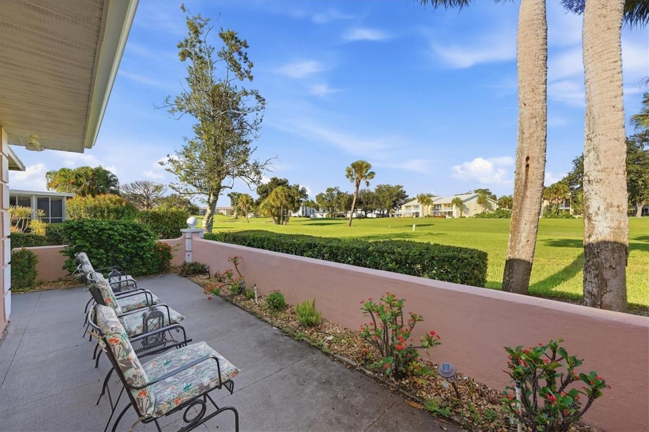 308 Cerromar Way N, Unit 19, Venice, FL 34293 Photo