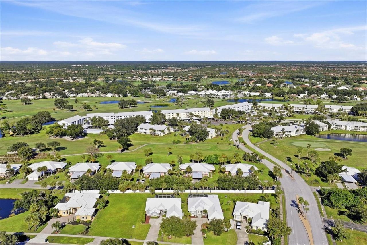 308 Cerromar Way N, Unit 19, Venice, FL 34293 Photo