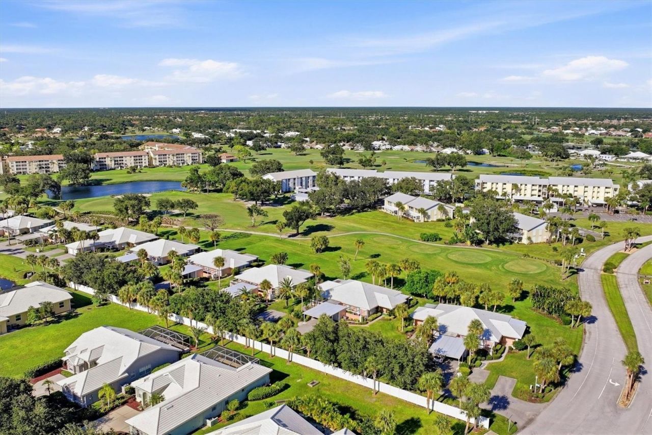 308 Cerromar Way N, Unit 19, Venice, FL 34293 Photo