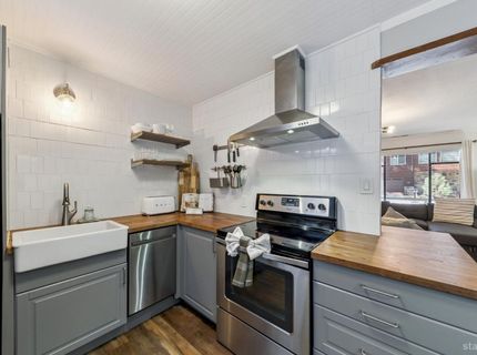3046 Fresno Avenue, South Lake Tahoe, CA 96150 Photo