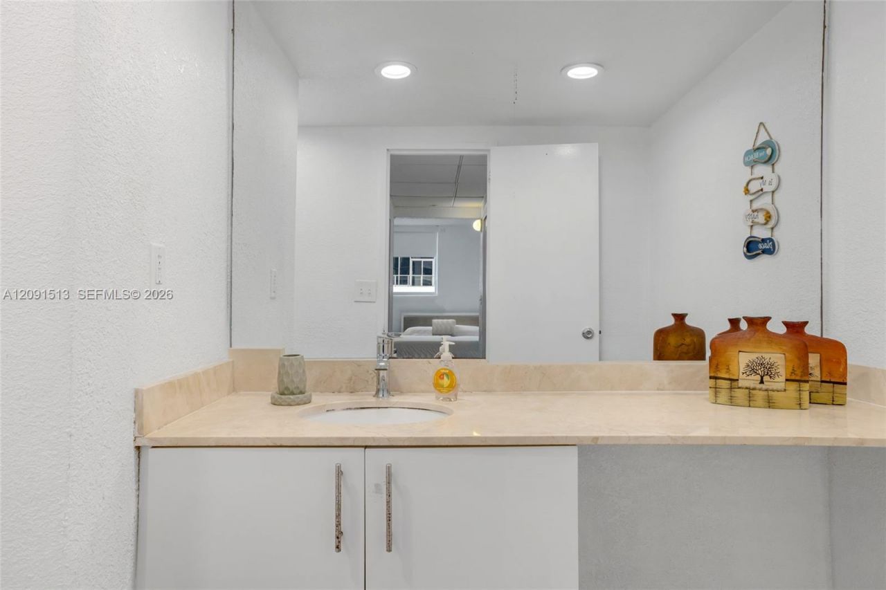 4001 S Ocean Dr , Unit 12D, Hollywood, FL 33019 Photo