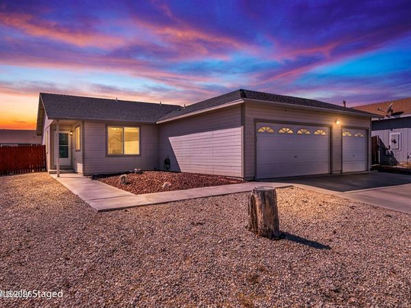 201 Emigrant Way, Fernley, NV 89408