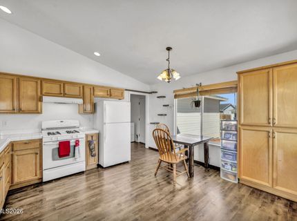 201 Emigrant Way, Fernley, NV 89408 Photo