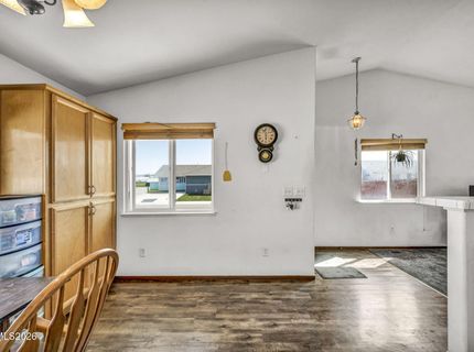201 Emigrant Way, Fernley, NV 89408 Photo