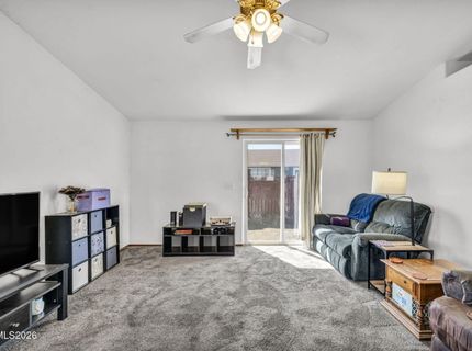201 Emigrant Way, Fernley, NV 89408 Photo