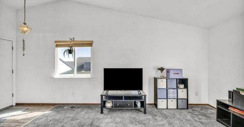 201 Emigrant Way, Fernley, NV 89408 Photo