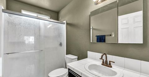 201 Emigrant Way, Fernley, NV 89408 Photo
