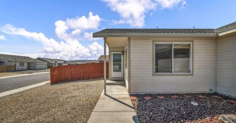 201 Emigrant Way, Fernley, NV 89408 Photo