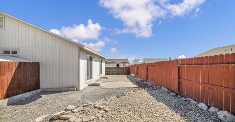 201 Emigrant Way, Fernley, NV 89408 Photo