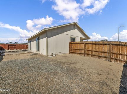 201 Emigrant Way, Fernley, NV 89408 Photo