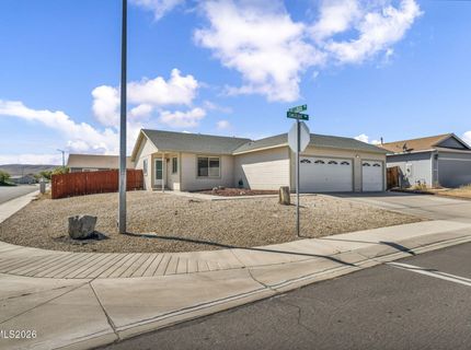 201 Emigrant Way, Fernley, NV 89408 Photo