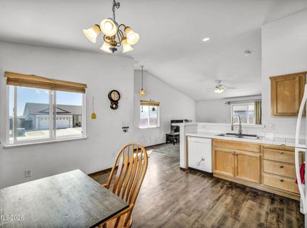 201 Emigrant Way, Fernley, NV 89408 Photo