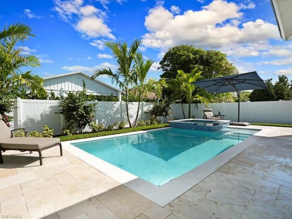 783 92nd AVE N, NAPLES, FL 34108
