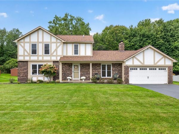 517 Sherborne Road, Webster, NY 14580