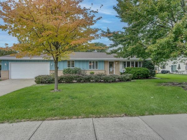 934 NICOLET AVENUE, Oshkosh, WI 54901