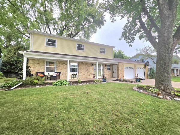 566 Riford ROAD, Neenah, WI 54956