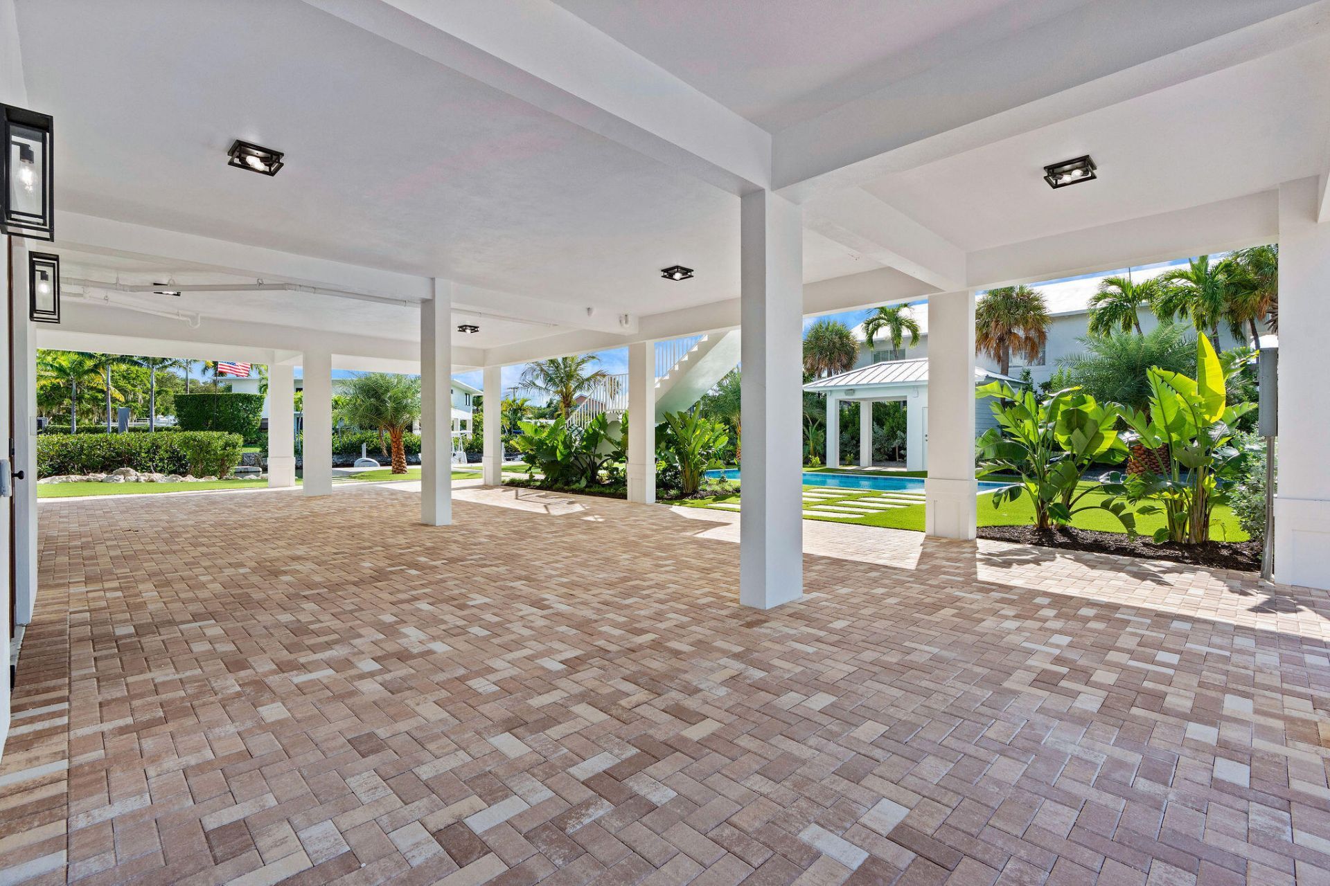195 Ojibway Avenue, Tavernier, FL 33070 Photo