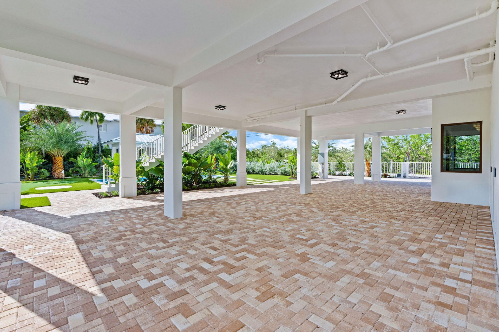 195 Ojibway Avenue, Tavernier, FL 33070 Photo