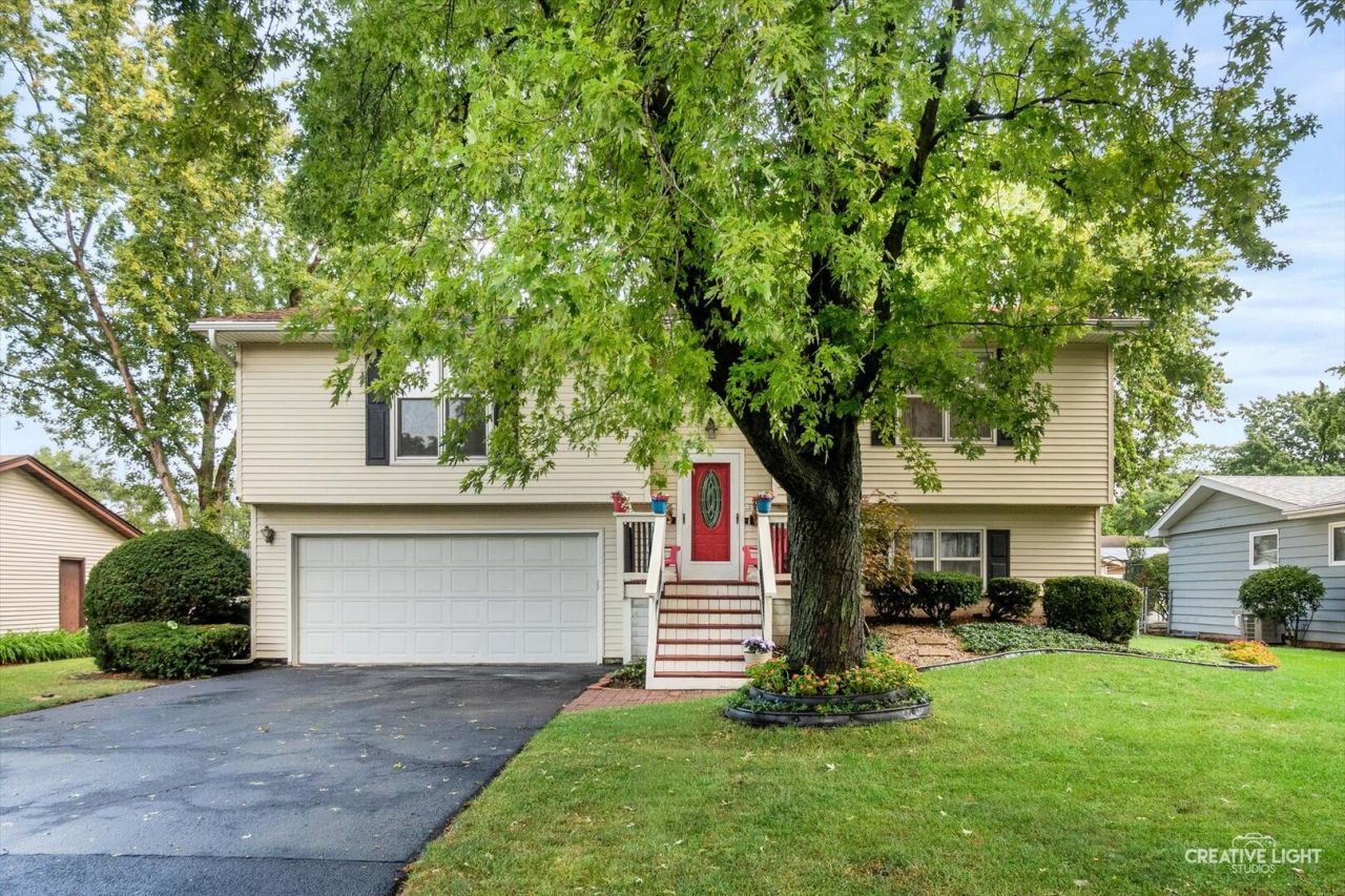 2221 Candleberry Lane, Aurora, IL 60506 Main Photo