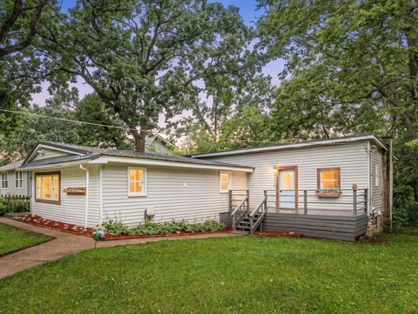 38472 N 4th Avenue , Spring Grove, IL 60081