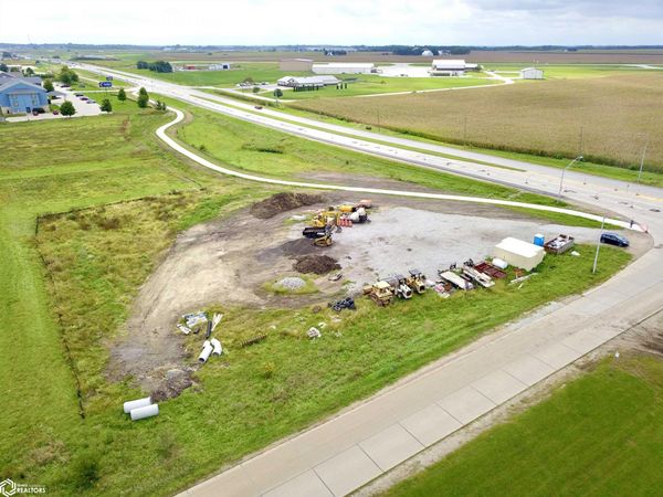 1450 West Street S, Grinnell, IA 50112