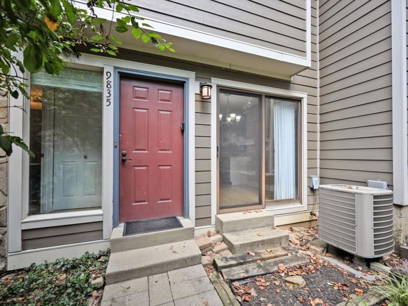 9835 Timbers Drive, Blue Ash, OH 45242 Photo 12