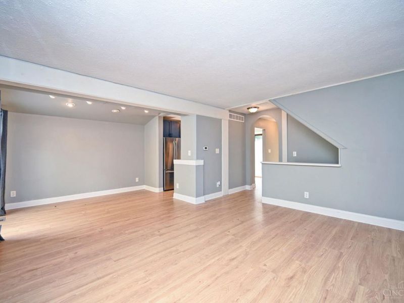9835 Timbers Drive, Blue Ash, OH 45242 Photo 18