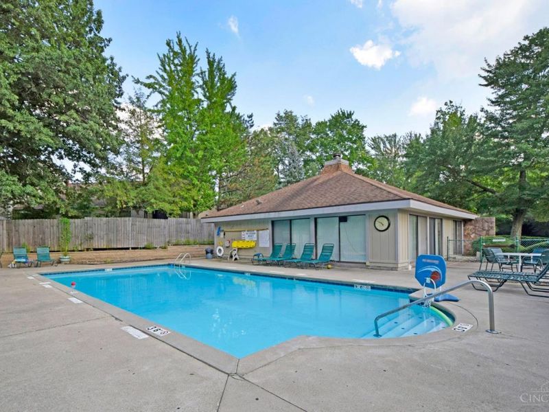 9835 Timbers Drive, Blue Ash, OH 45242 Photo 53