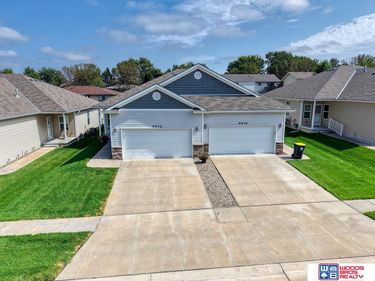 5612 Barrington Circle, Lincoln, NE 68516