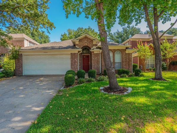 1828 Newton Drive, Flower Mound, TX 75028