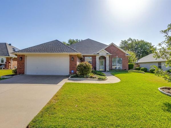 348 Marine Lane, Saginaw, TX 76179