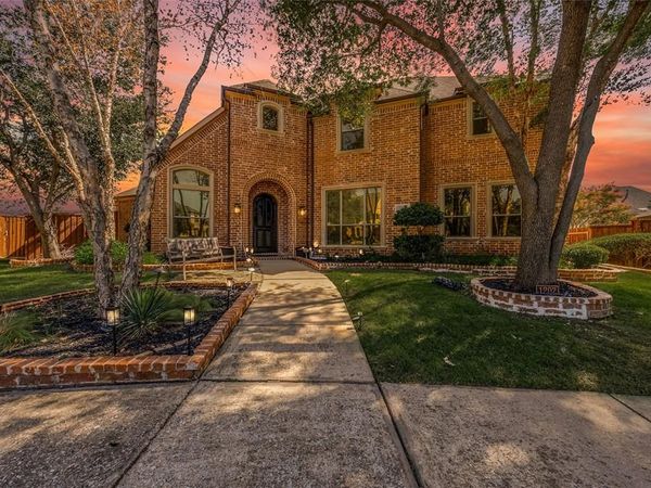 1207 Silentbrook Court , Frisco, TX 75036