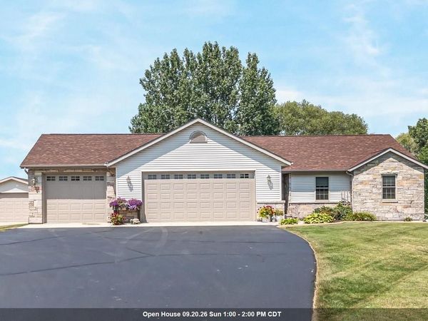 206 DONOVAN CIRCLE, Rosendale, WI 54974