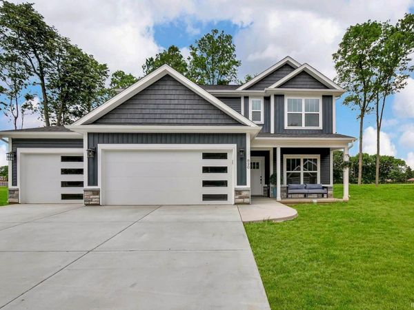 820 Hackberry Court, Frankfort, IN 46041