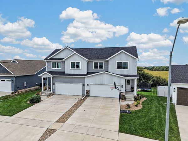 5313 Fernwood Drive, Cedar Falls, IA 50613