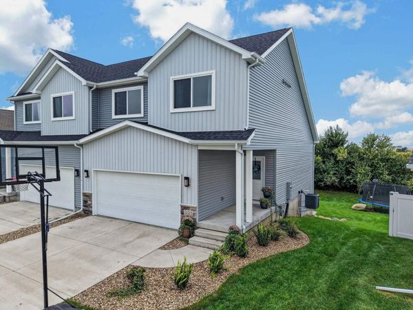 5313 Fernwood Drive, Cedar Falls, IA 50613