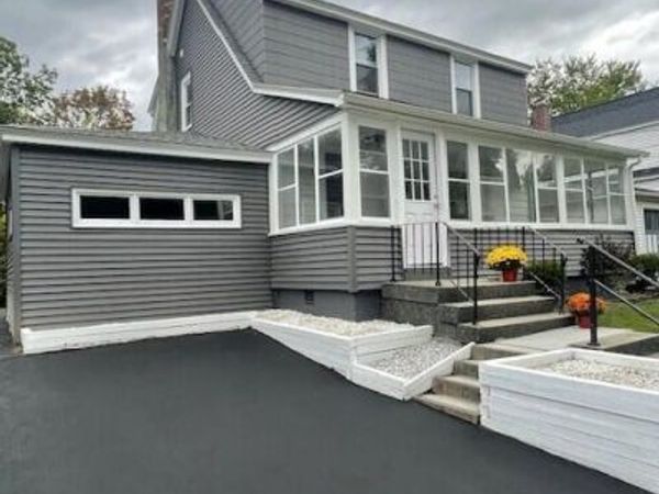 7 Elm Ct, Wynantskill, NY 12198