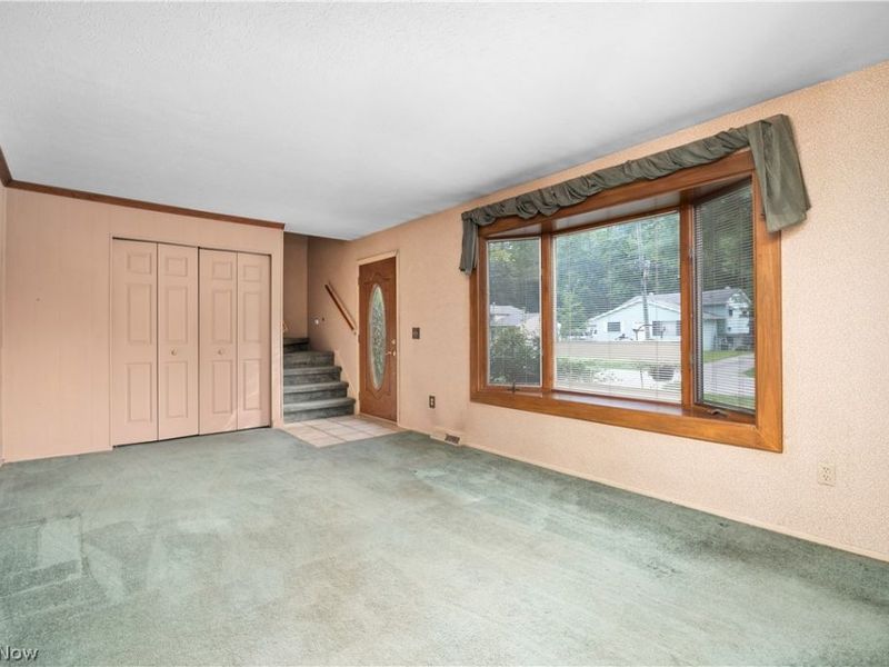 5742 Pleasant Street, North Ridgeville, OH 44039 Photo 3