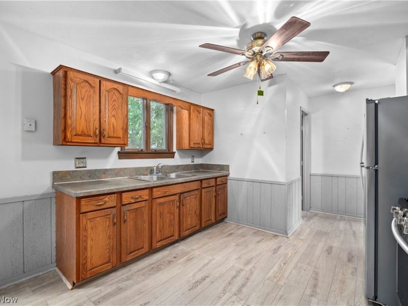 5742 Pleasant Street, North Ridgeville, OH 44039 Photo 9