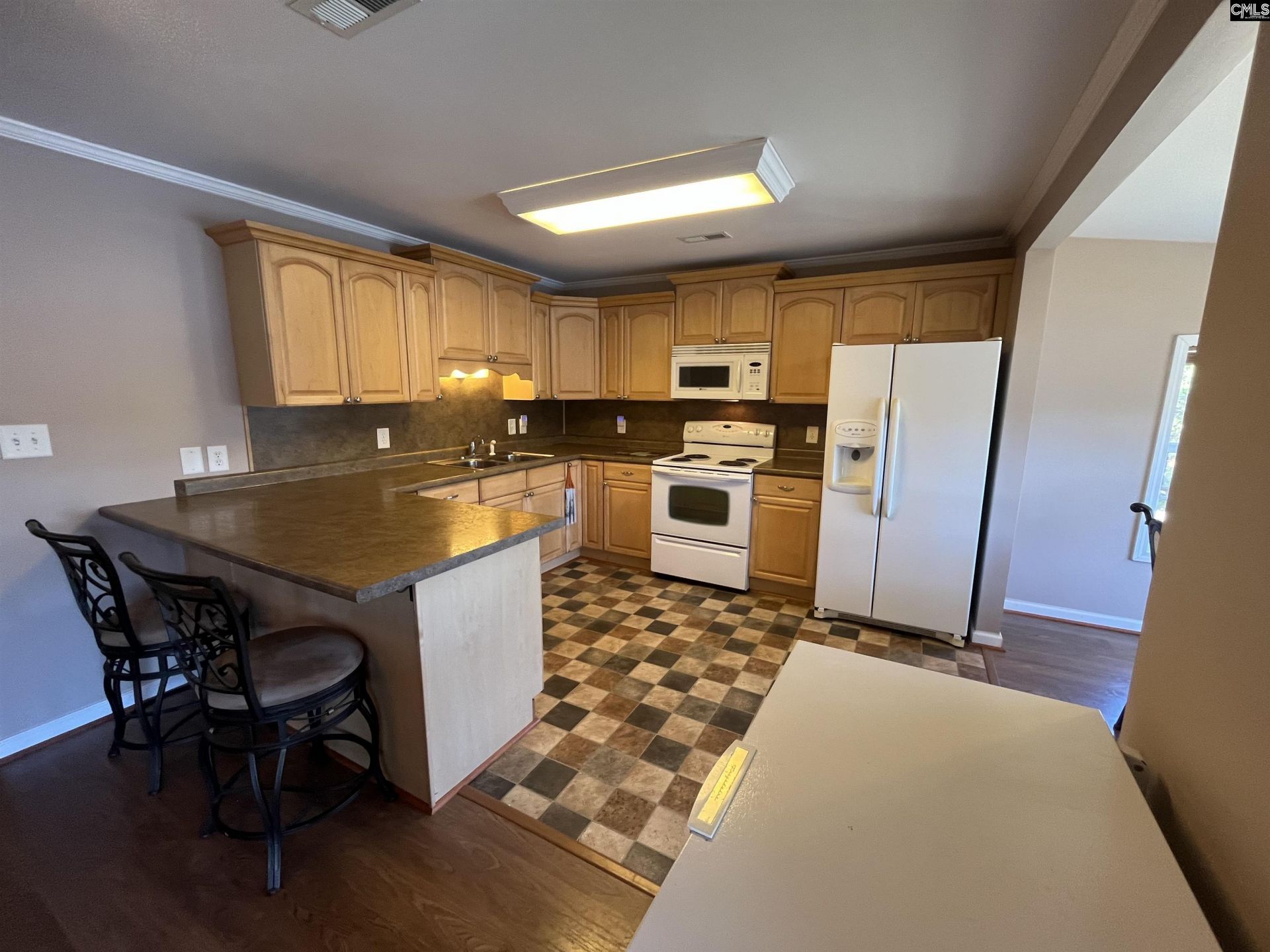2460 Cottage Lane  Photo 9