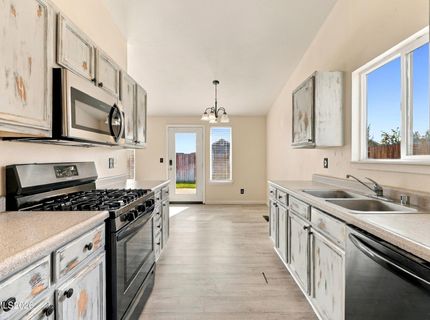 202 Rosecrest Drive, Fernley, NV 89408 Photo