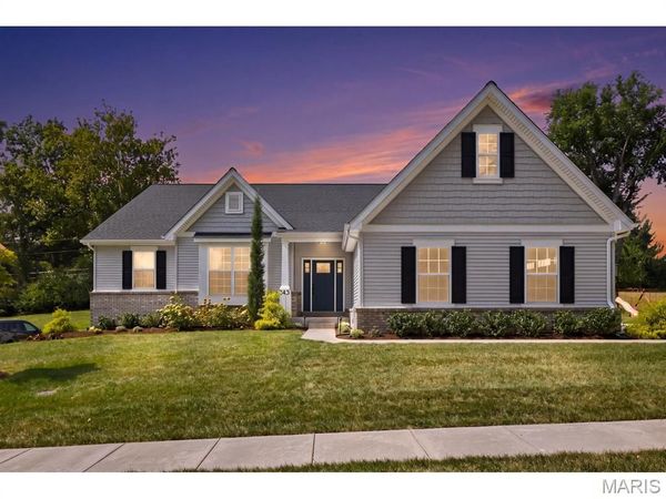 545 Long Acres Lane, Olivette, MO 63132