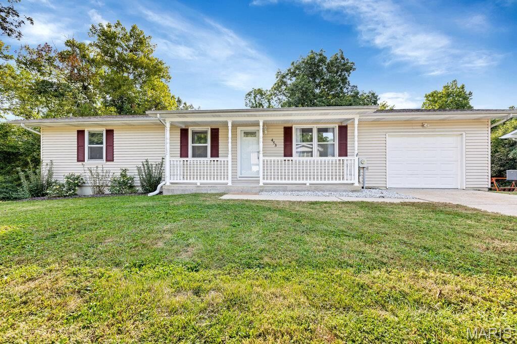 453 Michelle Drive , Washington, MO 63090 Main Photo