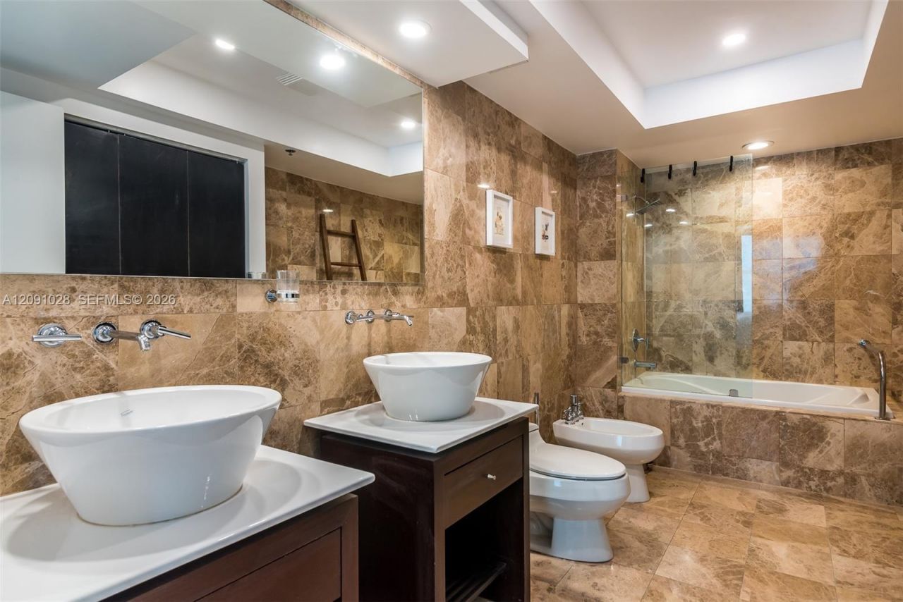 1330 Ocean Dr, Unit R5B, Miami Beach, FL 33139 Photo