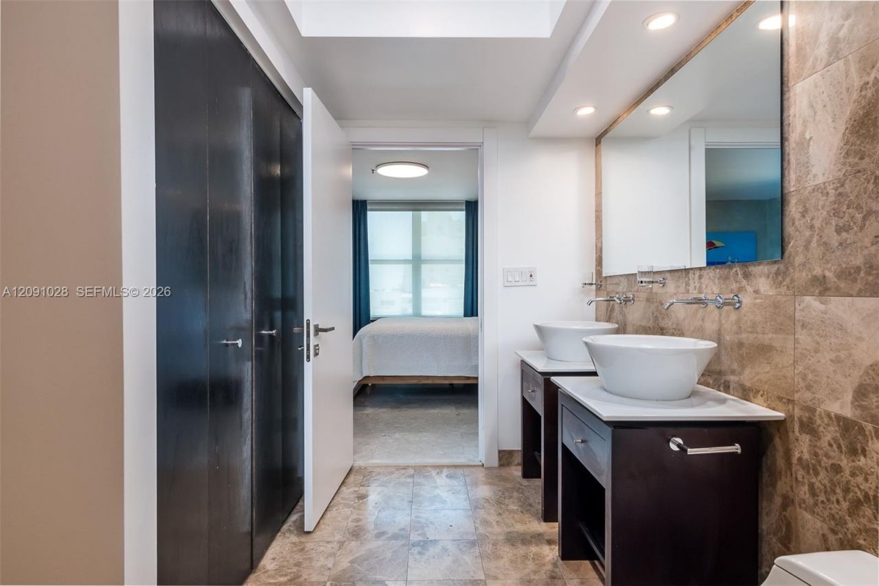 1330 Ocean Dr, Unit R5B, Miami Beach, FL 33139 Photo