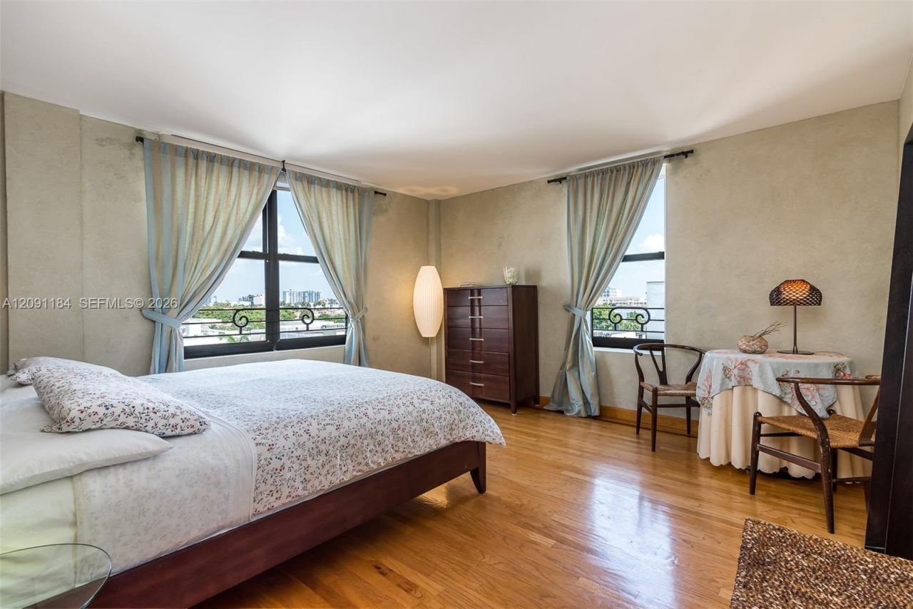 1330 Ocean Dr, Unit R5F, Miami Beach, FL 33139 Photo