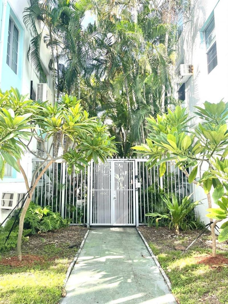 123 3rd St , Unit 10, Miami Beach, FL 33139 Photo