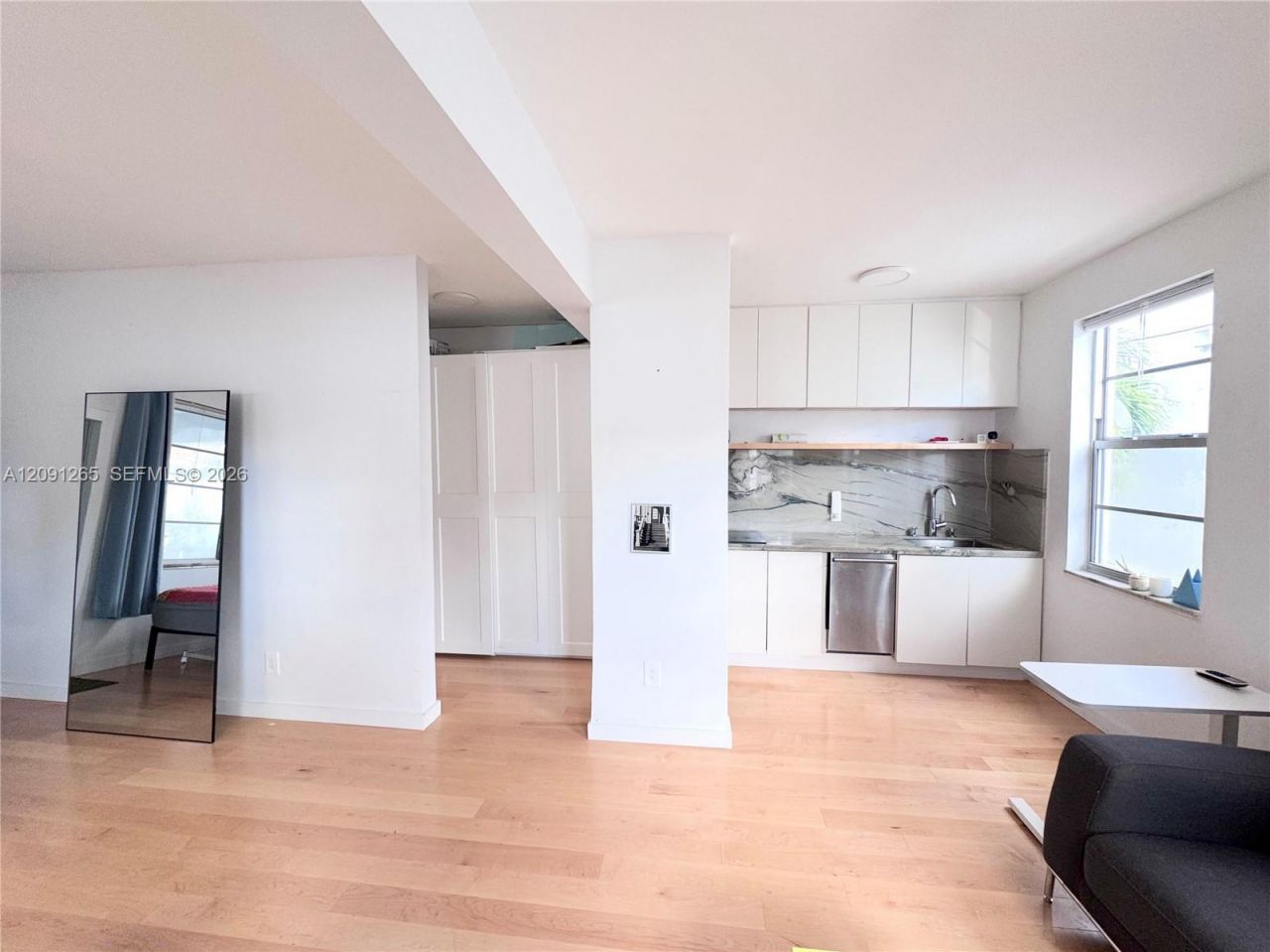 123 3rd St , Unit 10, Miami Beach, FL 33139 Photo