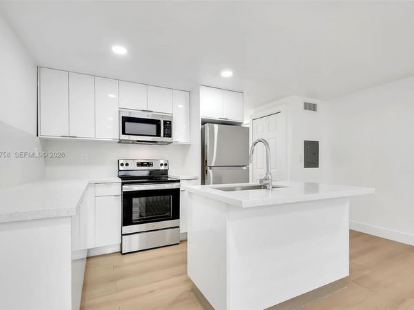 1632 NW 16th Ter , Unit 6, Miami, FL 33125